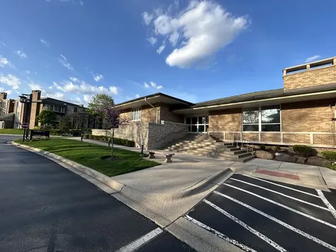 1 Oak Brook Club Drive Oak Brook IL 60523