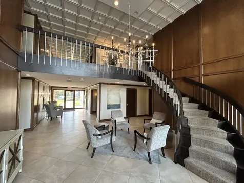 1 Oak Brook Club Drive Oak Brook IL 60523