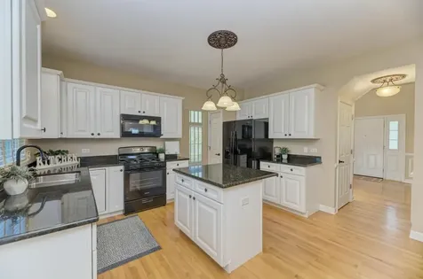 496 Bennett Drive North Aurora IL 60542