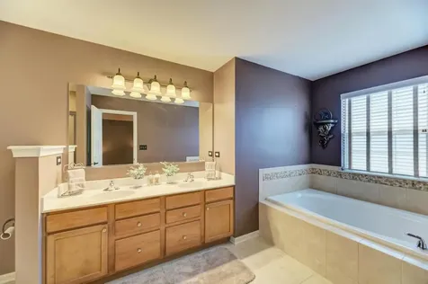 496 Bennett Drive North Aurora IL 60542