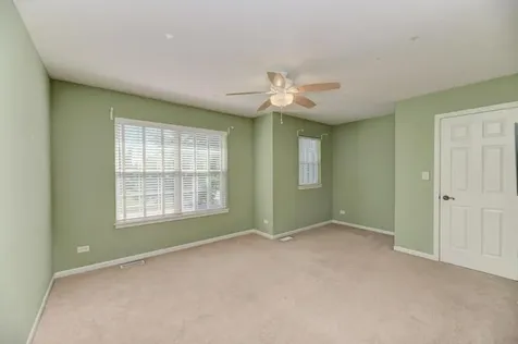 496 Bennett Drive North Aurora IL 60542