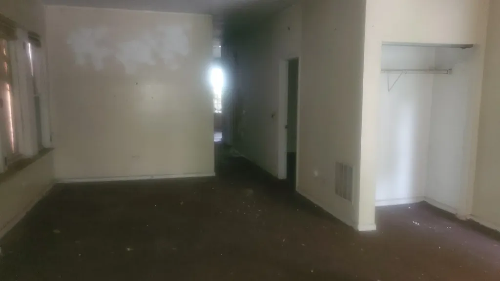 5258 South Emerald Avenue Chicago IL 60609