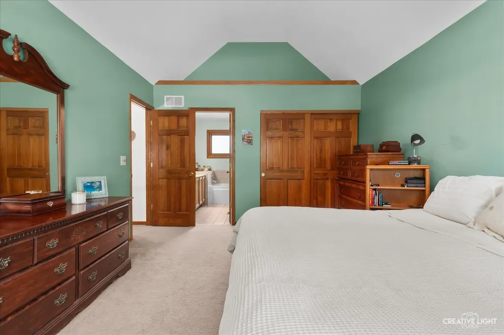 78 Forestview Lane Aurora IL 60502