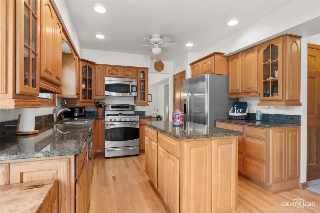 78 Forestview Lane Aurora IL 60502