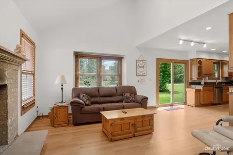 78 Forestview Lane Aurora IL 60502