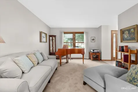 78 Forestview Lane Aurora IL 60502