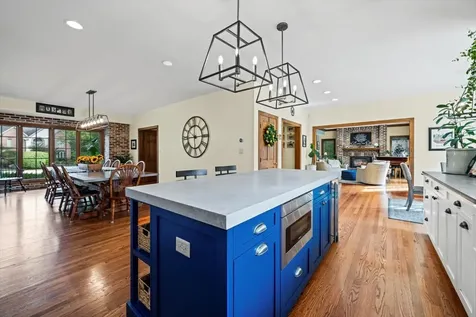 15 Mulberry Drive Hawthorn Woods IL 60047