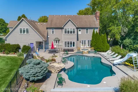 15 Mulberry Drive Hawthorn Woods IL 60047