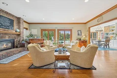15 Mulberry Drive Hawthorn Woods IL 60047