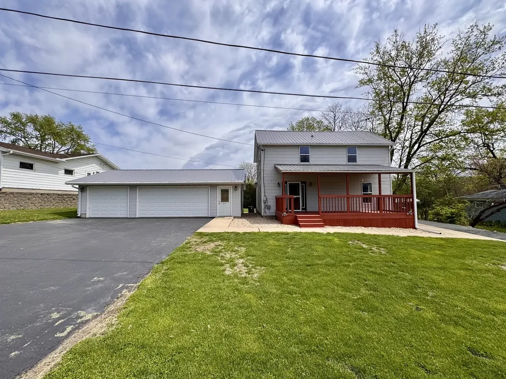 208 Hand Avenue Dixon IL 61021