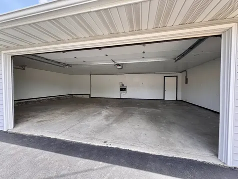 208 Hand Avenue Dixon IL 61021