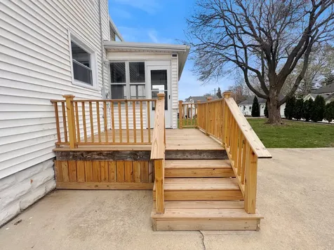 307 West 11th Street Sterling IL 61081