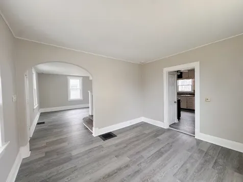 307 West 11th Street Sterling IL 61081