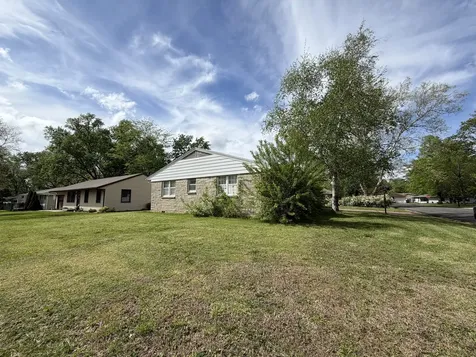 1805 Peach Street Champaign IL 61820