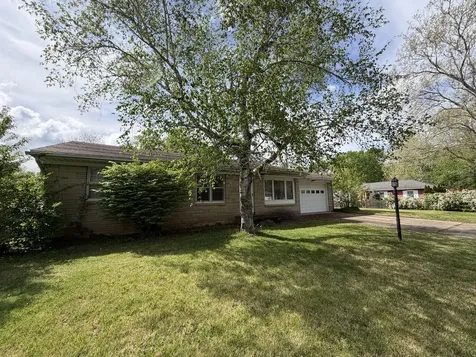 1805 Peach Street Champaign IL 61820