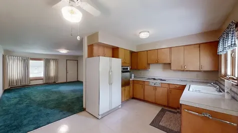 1805 Peach Street Champaign IL 61820