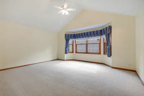 639 Hampshire Drive Hampshire IL 60140