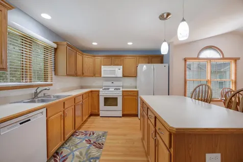 639 Hampshire Drive Hampshire IL 60140