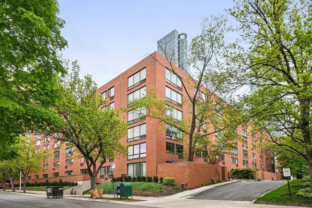 1115 South Plymouth Court Chicago IL 60605