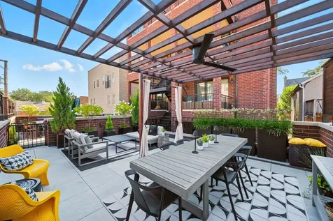 1733 North Mohawk Street Chicago IL 60614