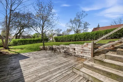 327 Kenwood Drive Round Lake Park IL 60073