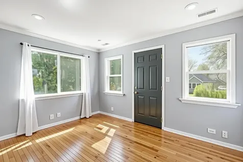 327 Kenwood Drive Round Lake Park IL 60073