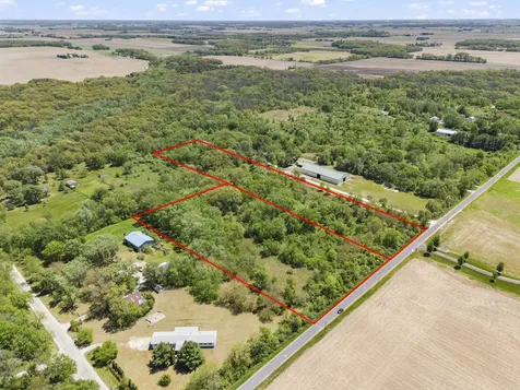 37215 Darby Road Custer Park IL 60481