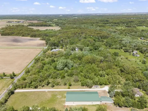 37215 Darby Road Custer Park IL 60481