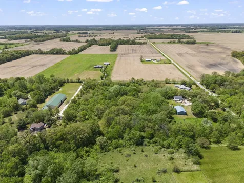 37215 Darby Road Custer Park IL 60481