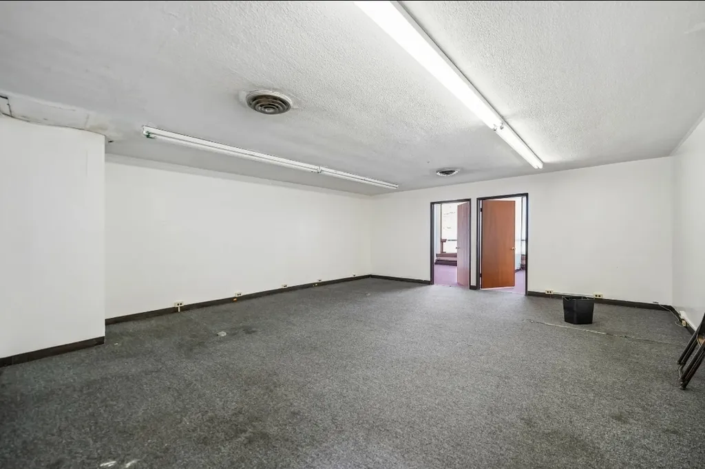 6114 West North Avenue Chicago IL 60639