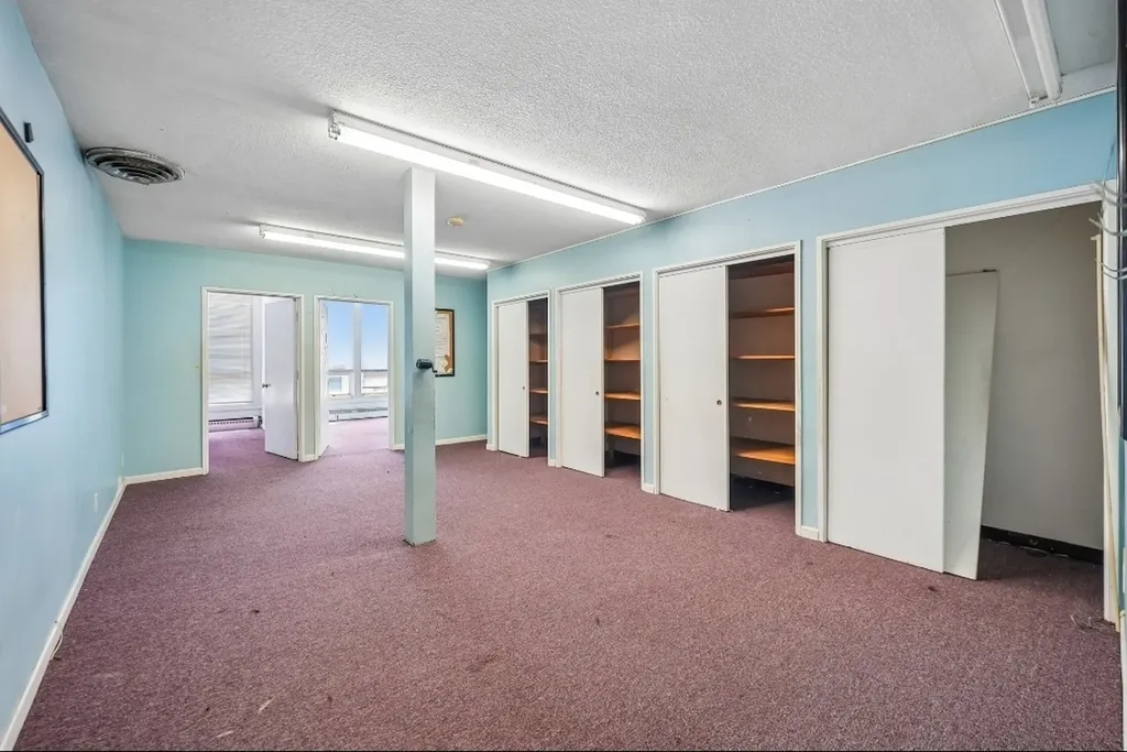 6114 West North Avenue Chicago IL 60639