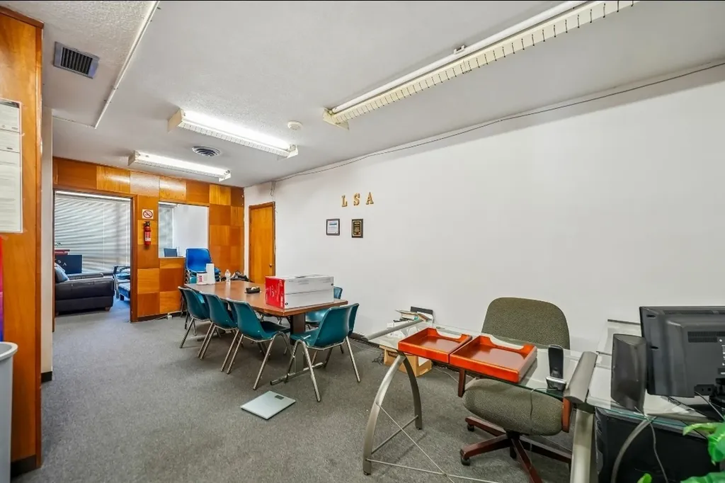 6114 West North Avenue Chicago IL 60639
