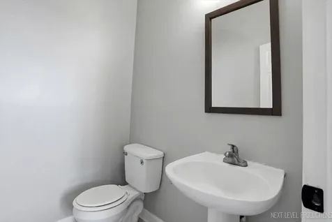 3044 Waters Edge Circle Aurora IL 60504
