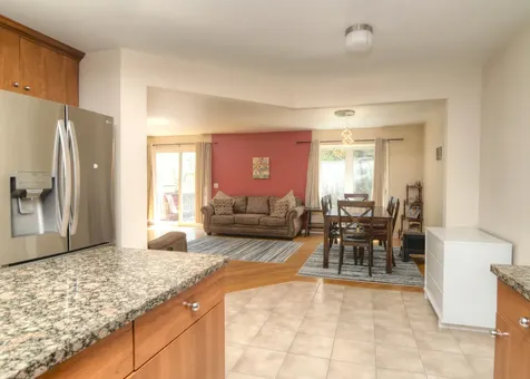 205 Taylor Court Buffalo Grove IL 60089