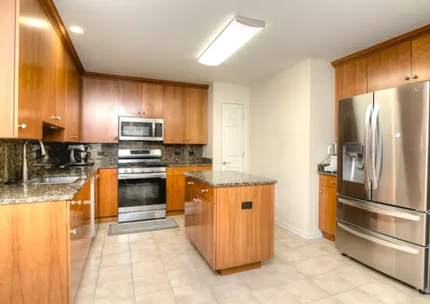 205 Taylor Court Buffalo Grove IL 60089