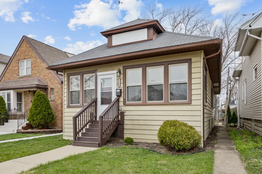 1328 West 98th Street Chicago IL 60643