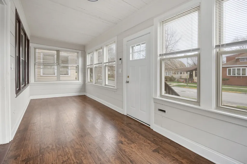 1328 West 98th Street Chicago IL 60643
