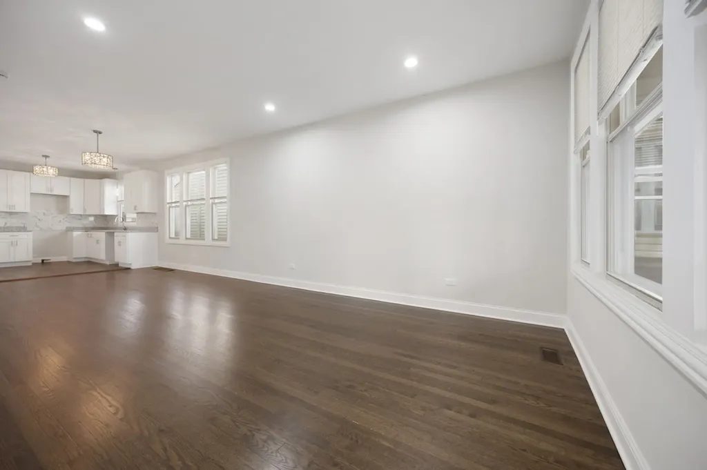1328 West 98th Street Chicago IL 60643