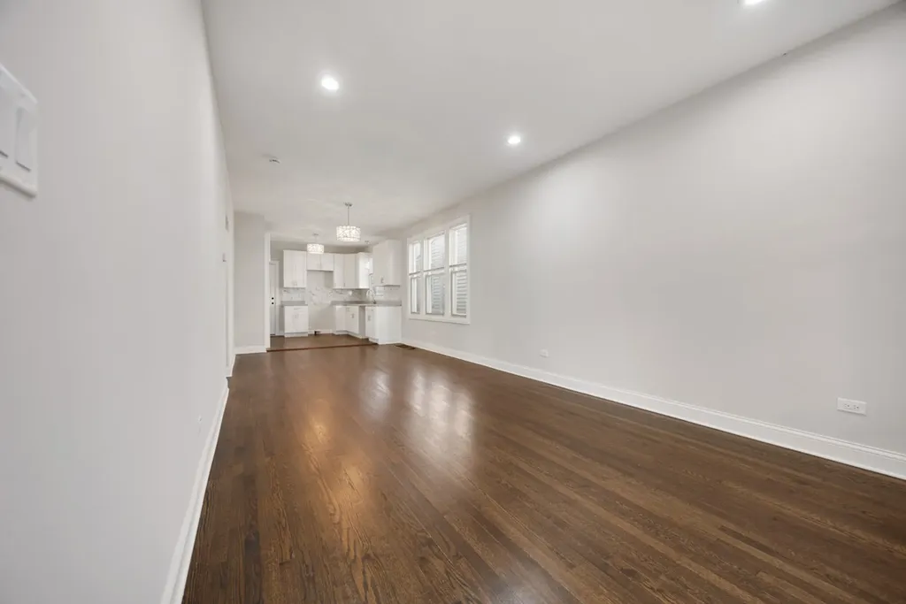 1328 West 98th Street Chicago IL 60643
