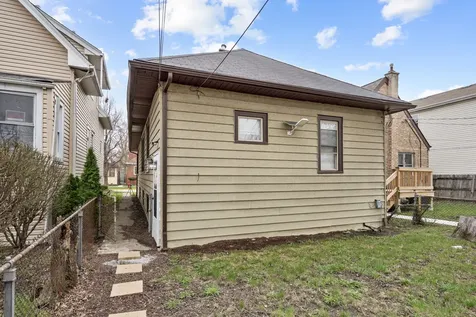 1328 West 98th Street Chicago IL 60643