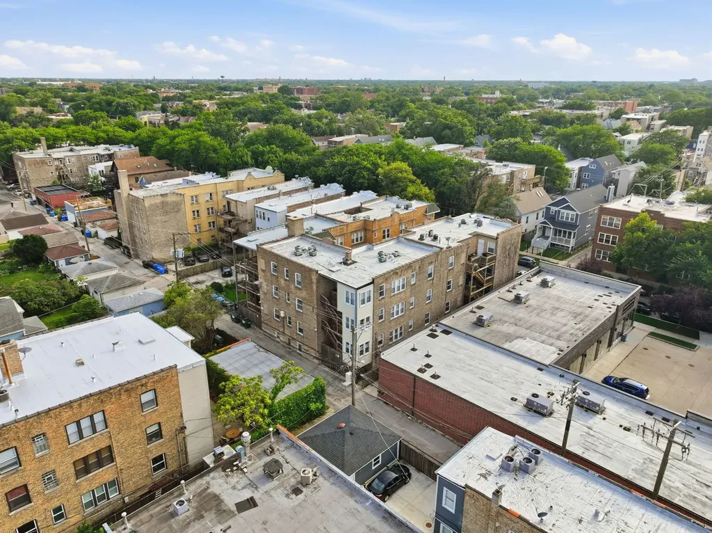 4343 North Sacramento Avenue Chicago IL 60618