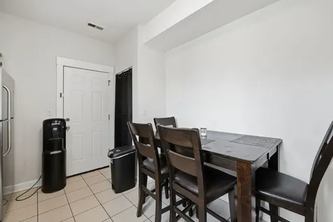 4343 North Sacramento Avenue Chicago IL 60618
