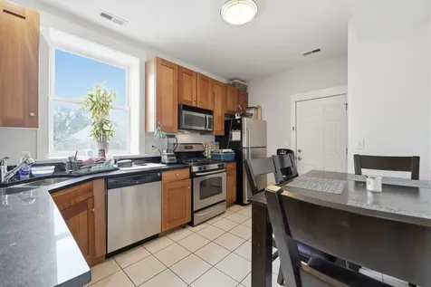 4343 North Sacramento Avenue Chicago IL 60618