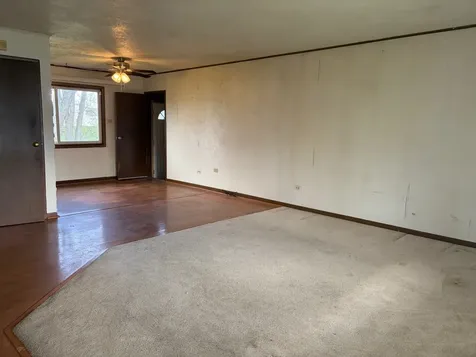 18106 Charlemagne Avenue Hazel Crest IL 60429