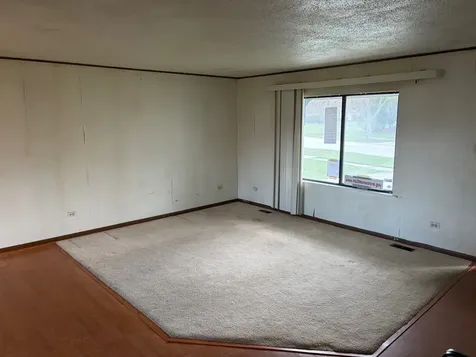 18106 Charlemagne Avenue Hazel Crest IL 60429