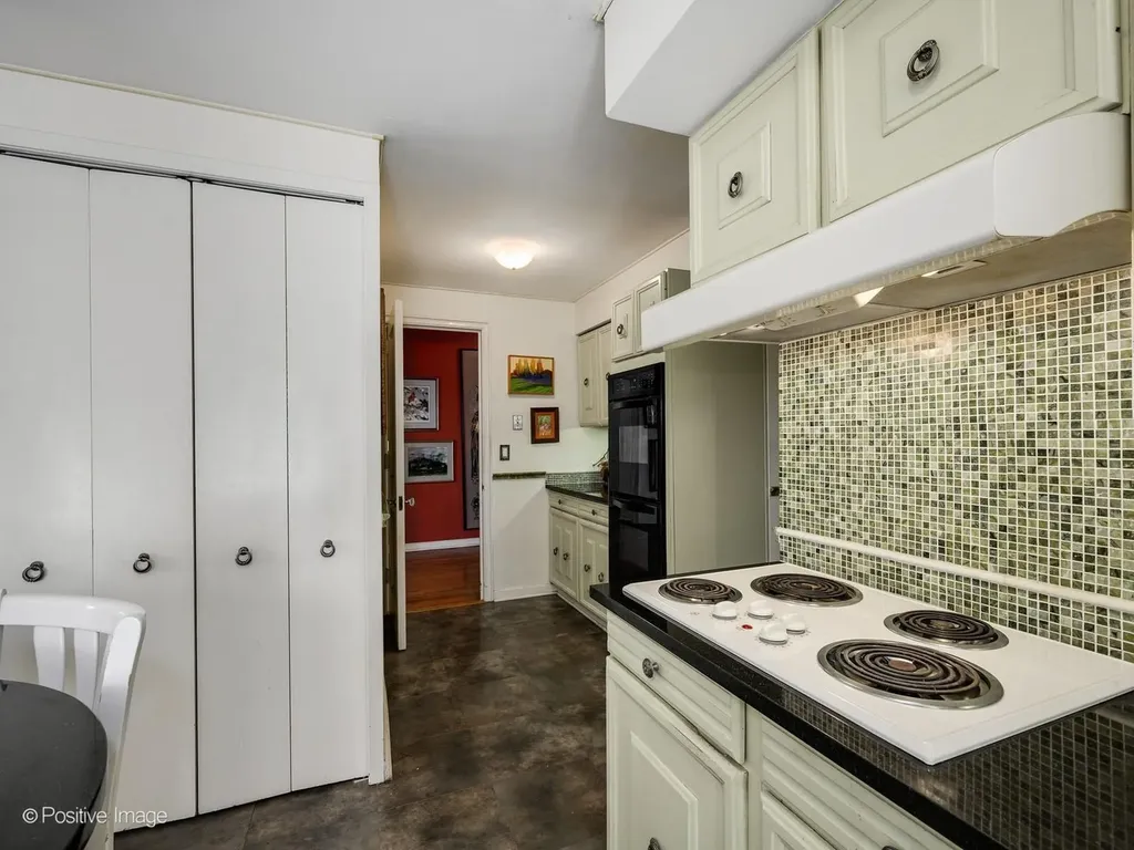 5555 North Sheridan Road Chicago IL 60640