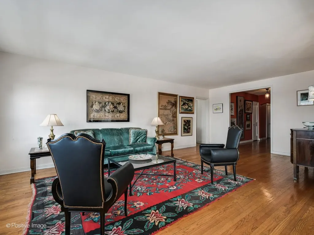 5555 North Sheridan Road Chicago IL 60640