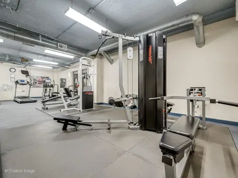 5555 North Sheridan Road Chicago IL 60640
