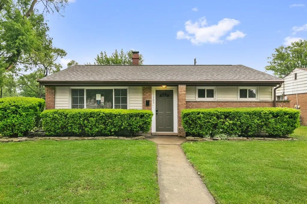 17303 Chicago Avenue Lansing IL 60438