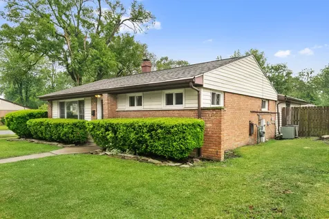 17303 Chicago Avenue Lansing IL 60438